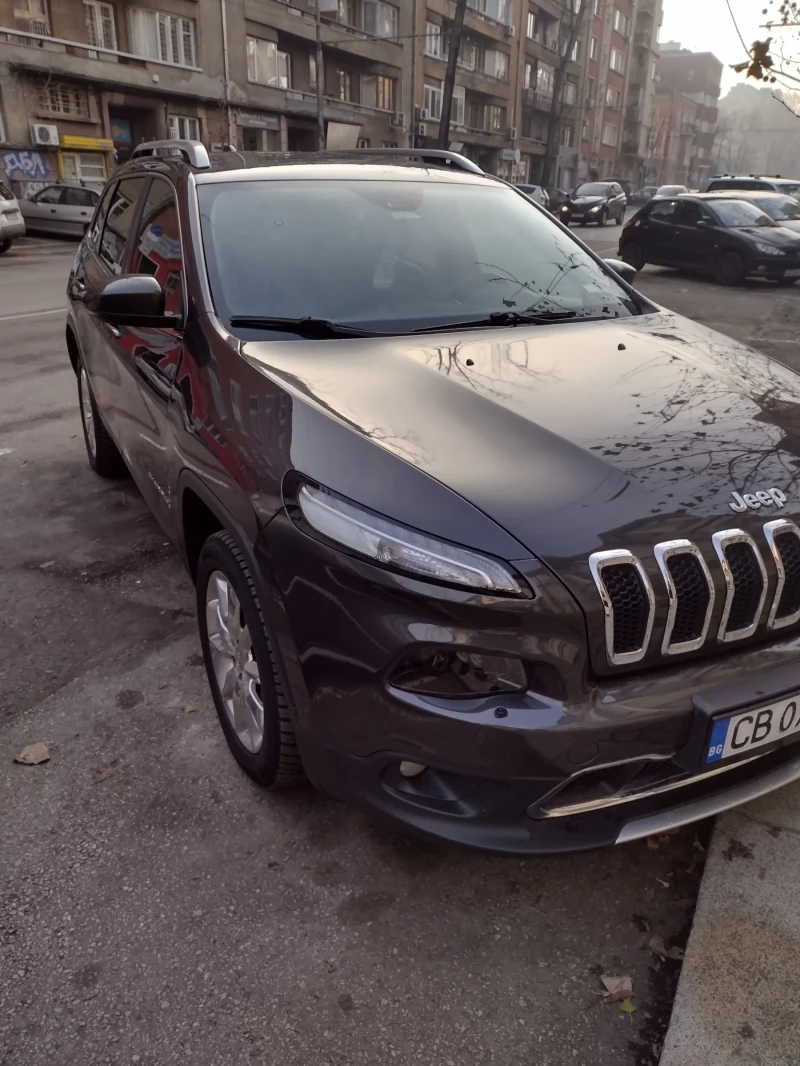 Jeep Cherokee, снимка 1 - Автомобили и джипове - 48541377