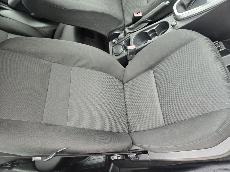 Land Rover Freelander FREELANDER2 SD4S, снимка 8 - Автомобили и джипове - 50616587