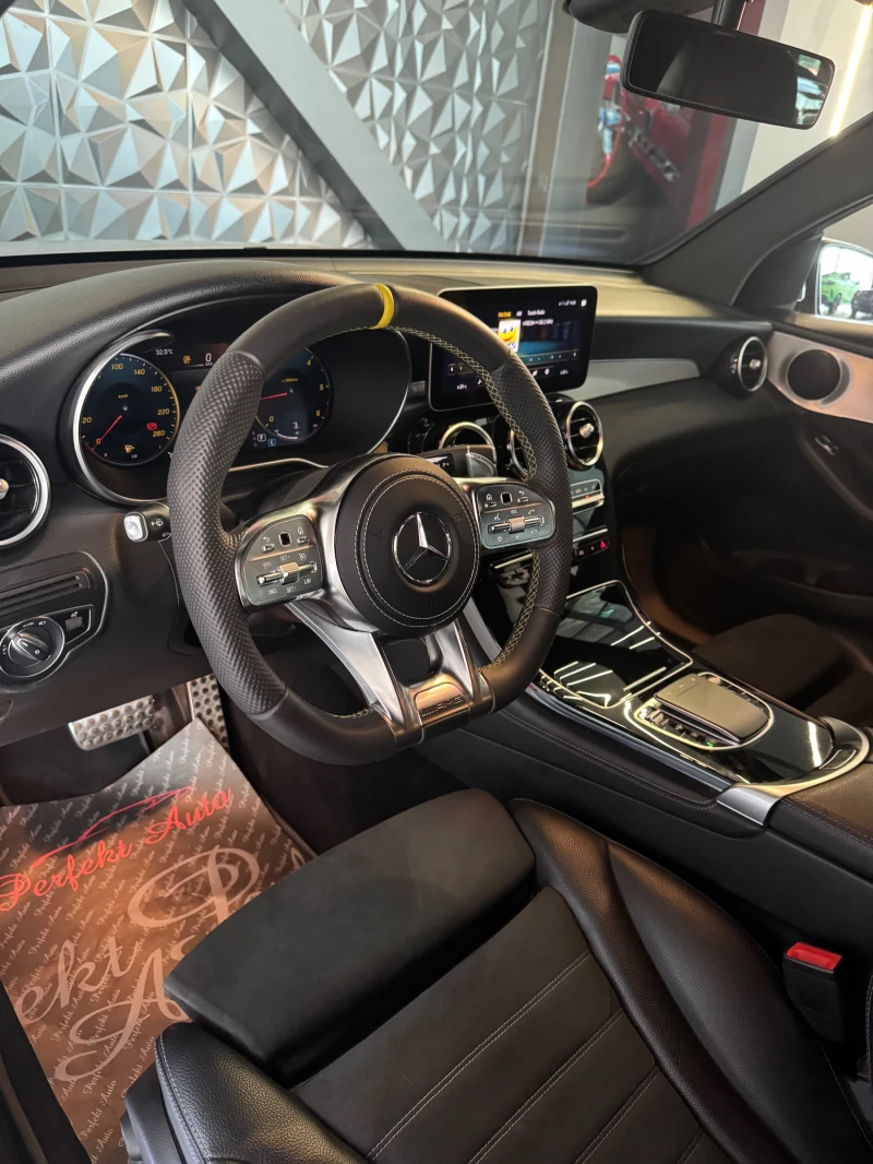 Mercedes-Benz GLC 300 d * 4 MATIC * AMG Пакет * Камера * , снимка 7 - Автомобили и джипове - 51175397