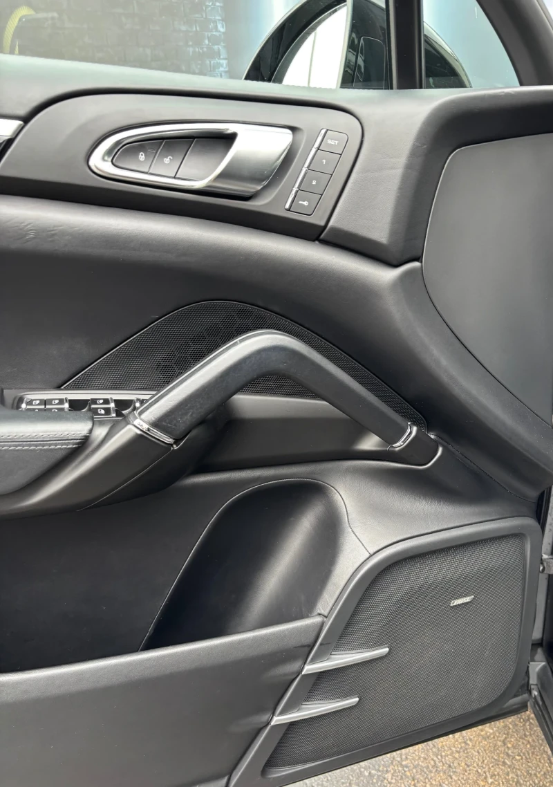 Porsche Cayenne 4.2TDI GTS, снимка 8 - Автомобили и джипове - 52072713