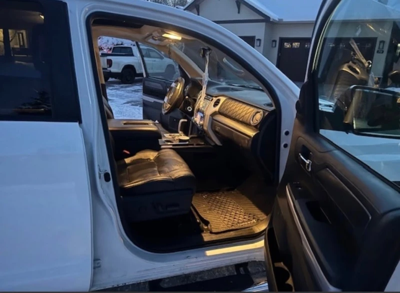 Toyota Tundra * Platinum * CARFAX * БЕЗ ПЪРВОНАЧАЛНА ВНОСКА, снимка 6 - Автомобили и джипове - 52690698