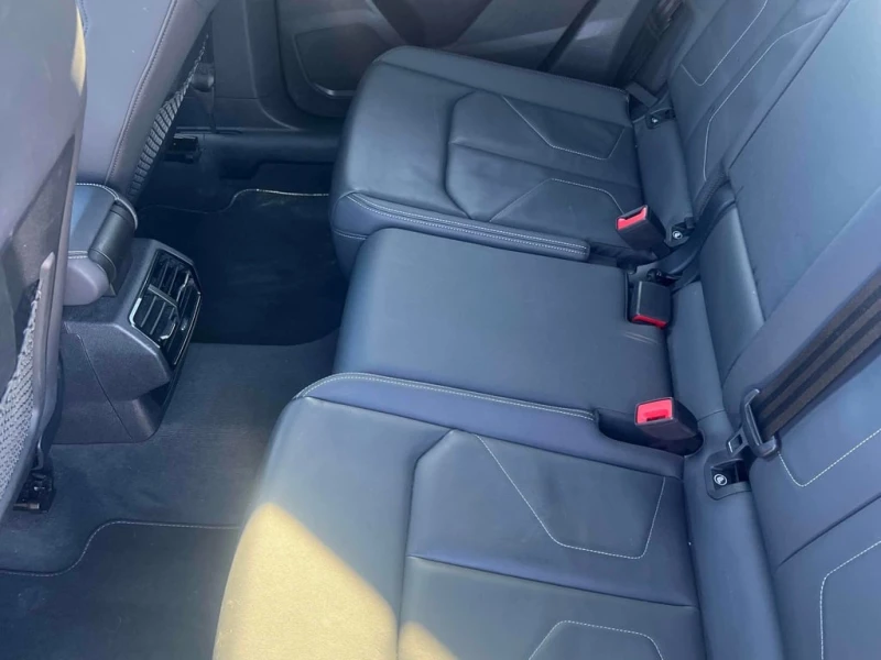 Audi Q3 * Progressiv * CARFAX * ЦЕНА ДО БГ, снимка 11 - Автомобили и джипове - 53048360