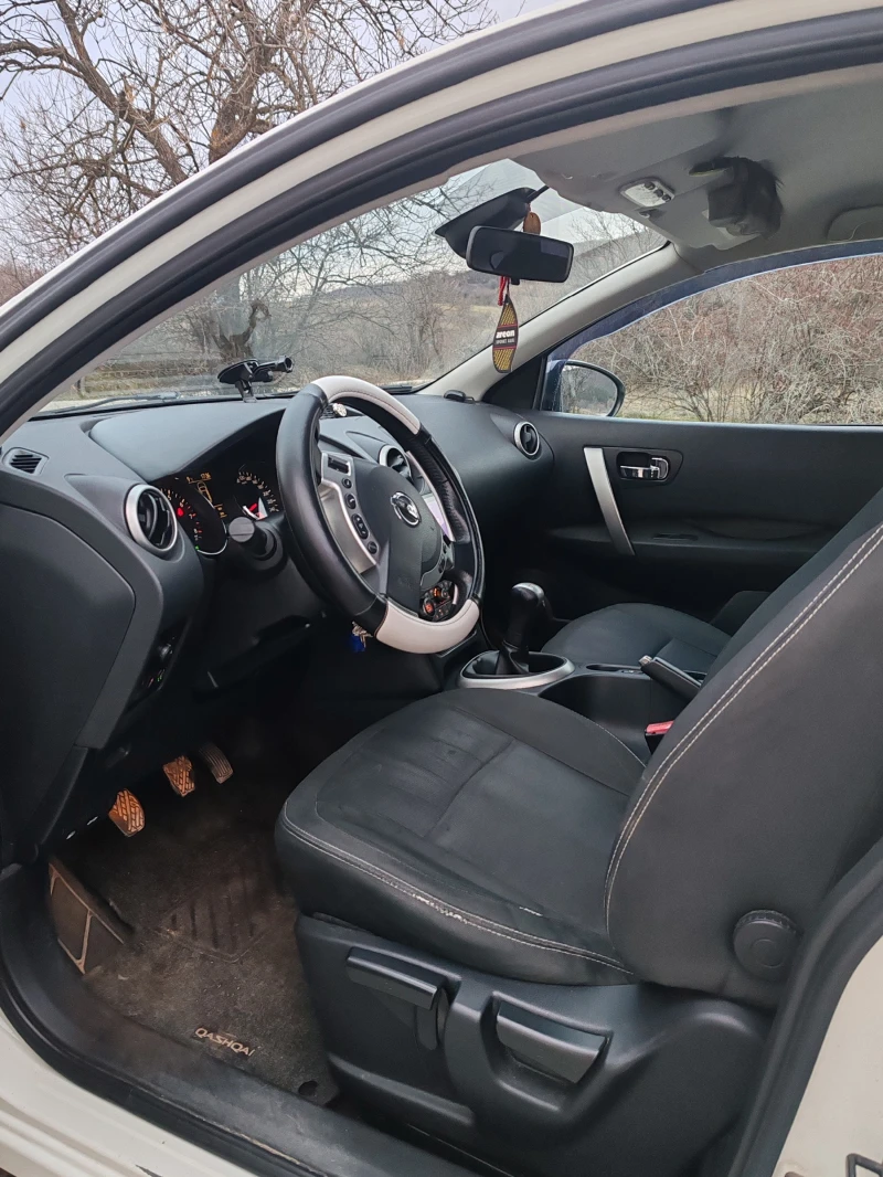 Nissan Qashqai, снимка 9 - Автомобили и джипове - 53488385