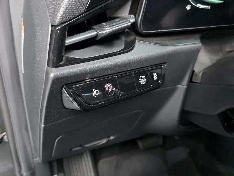 Kia Niro 1.6/hev/Trendy, снимка 17 - Автомобили и джипове - 56718988