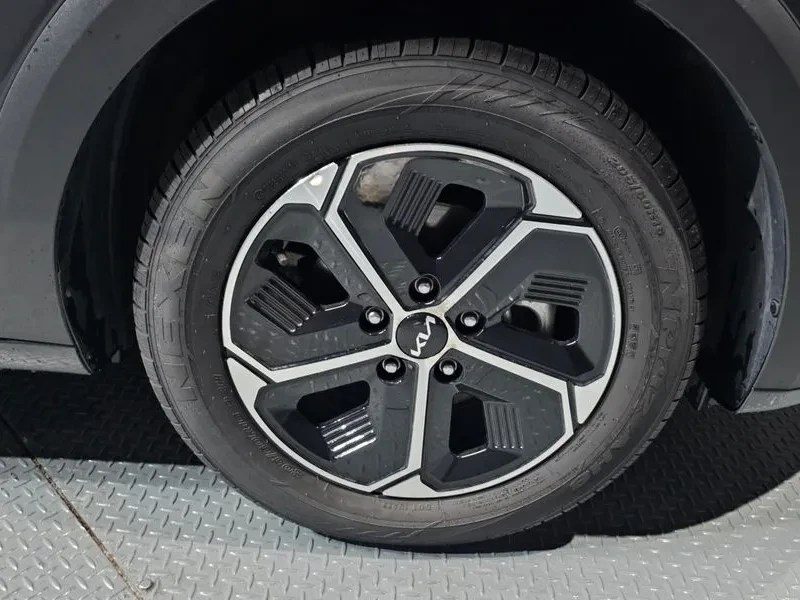 Kia Niro 1.6/hev/Trendy, снимка 5 - Автомобили и джипове - 56718988