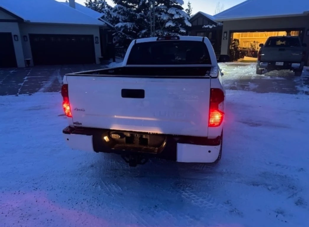 Toyota Tundra * Platinum * CARFAX * БЕЗ ПЪРВОНАЧАЛНА ВНОСКА - изображение 4