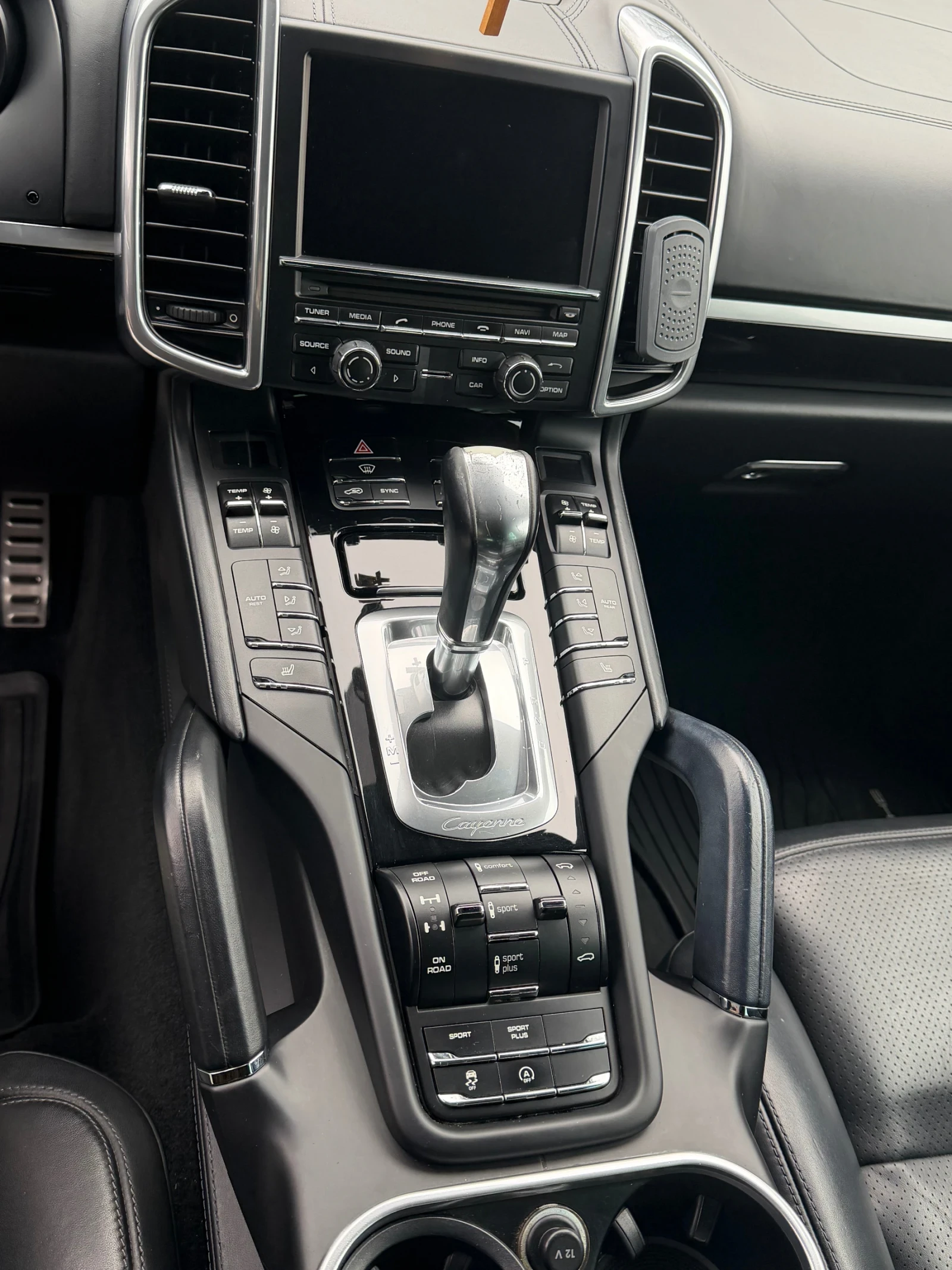 Porsche Cayenne  - изображение 7