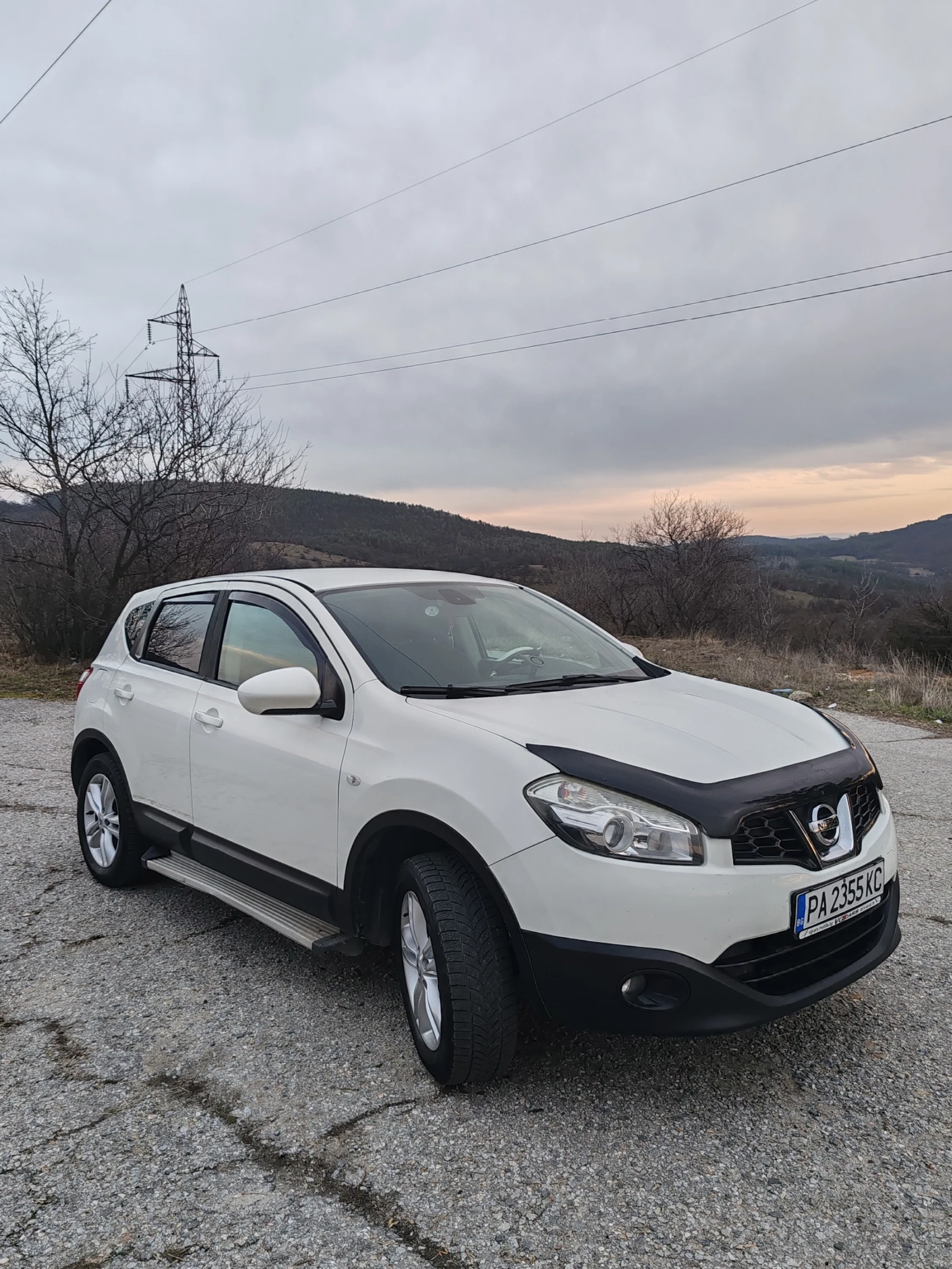 Nissan Qashqai, снимка 7 - Автомобили и джипове - 53488385