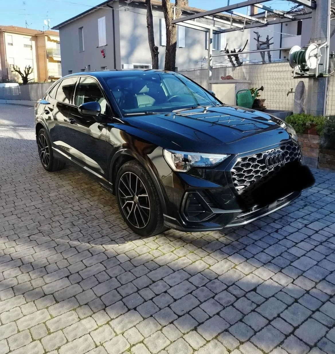 Audi Q3 Sportback, снимка 2 - Автомобили и джипове - 53713978