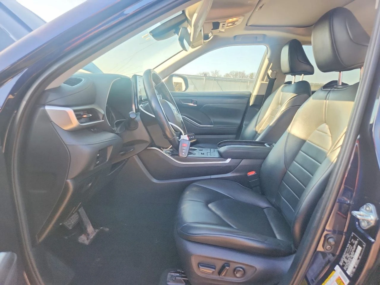 Toyota Highlander XLE AWD, снимка 7 - Автомобили и джипове - 54551482