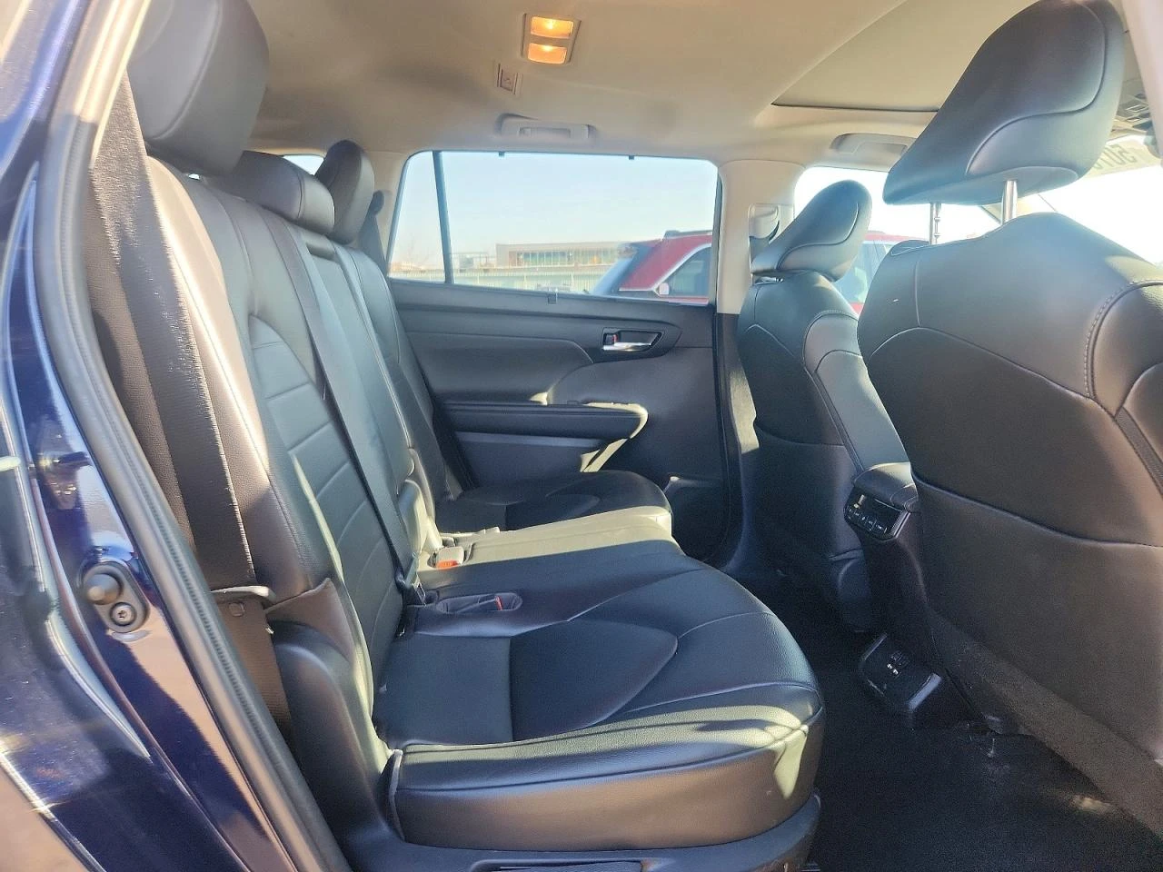 Toyota Highlander XLE AWD, снимка 11 - Автомобили и джипове - 54551482