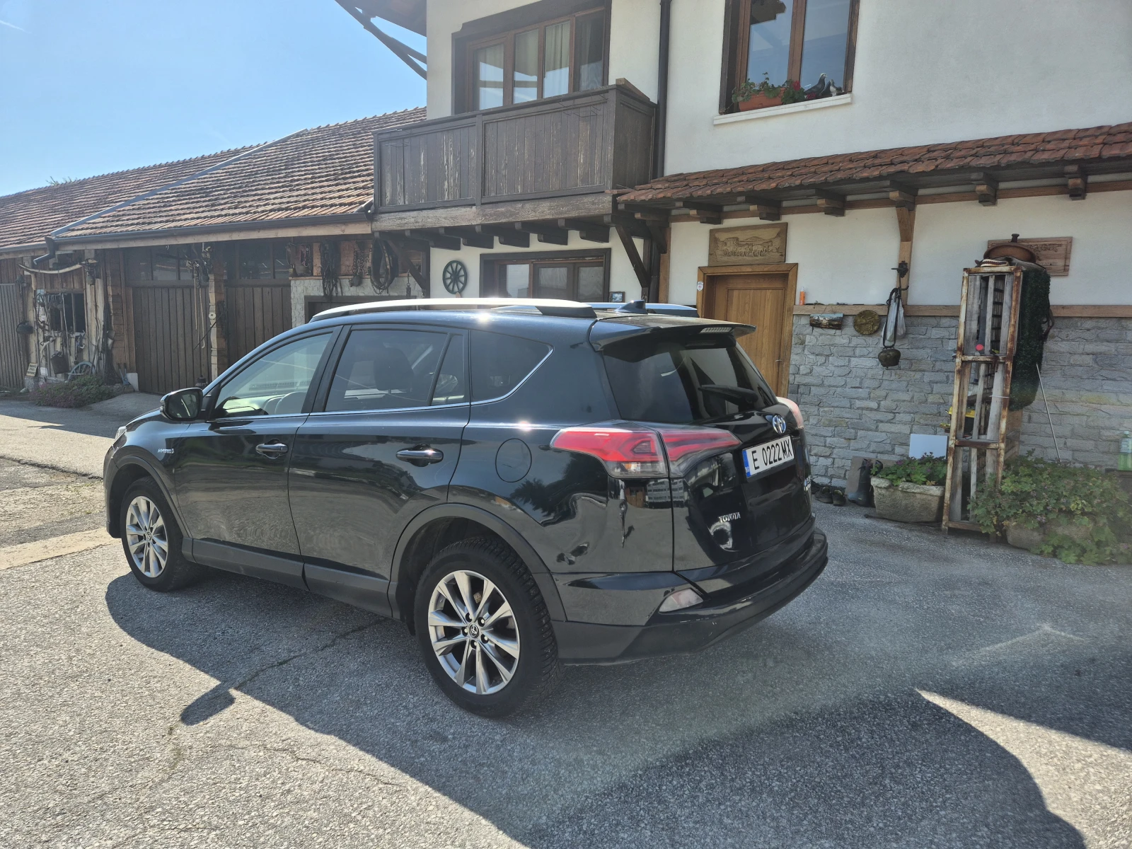 Toyota Rav4 2.5i Hybrid, снимка 4 - Автомобили и джипове - 54810095