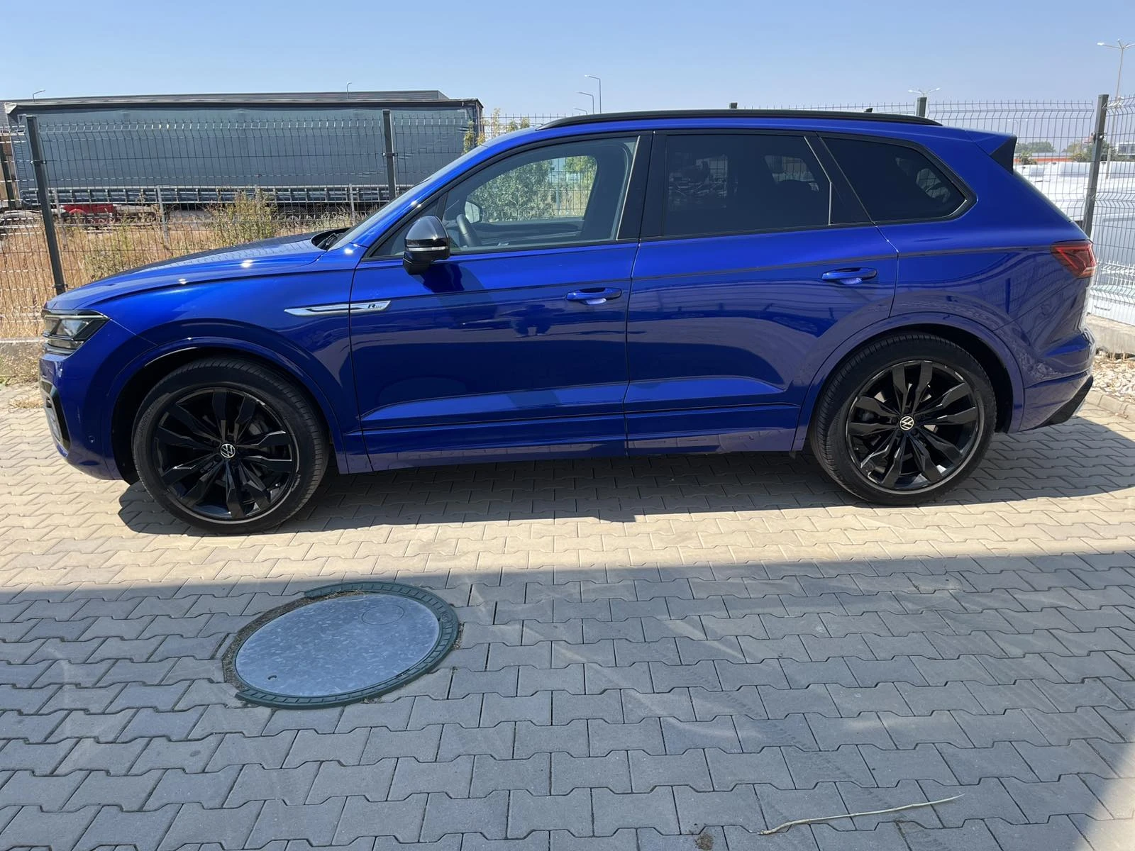 VW Touareg 3.0 TDI R-Line, снимка 4 - Автомобили и джипове - 56082355