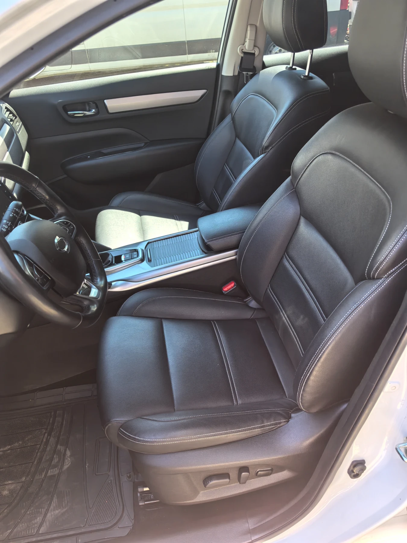 Renault Koleos, снимка 11 - Автомобили и джипове - 55829842