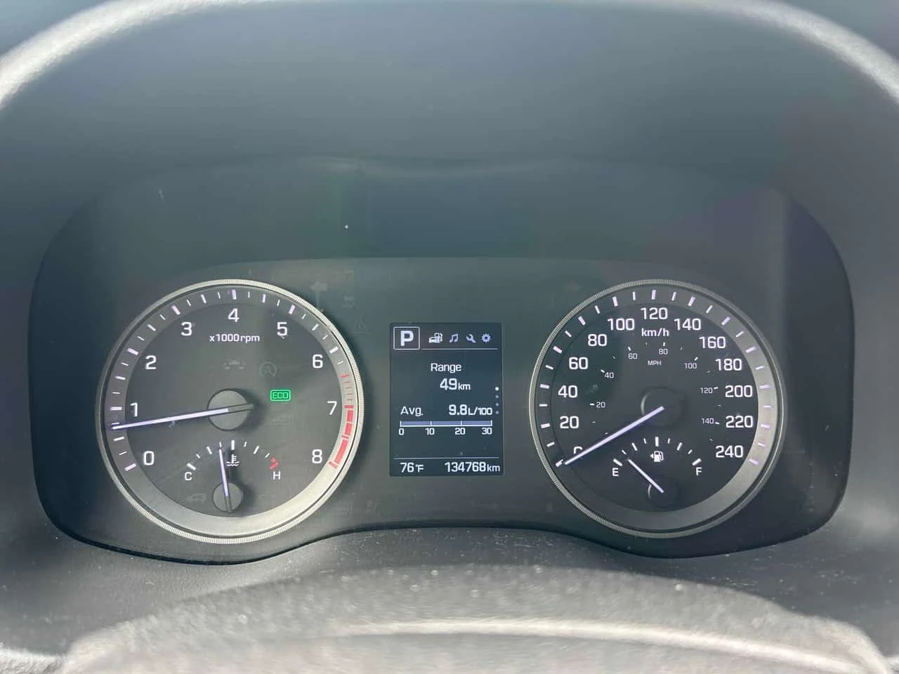 Hyundai Tucson * Premium * АВТОКРЕДИТ * , снимка 8 - Автомобили и джипове - 56193362