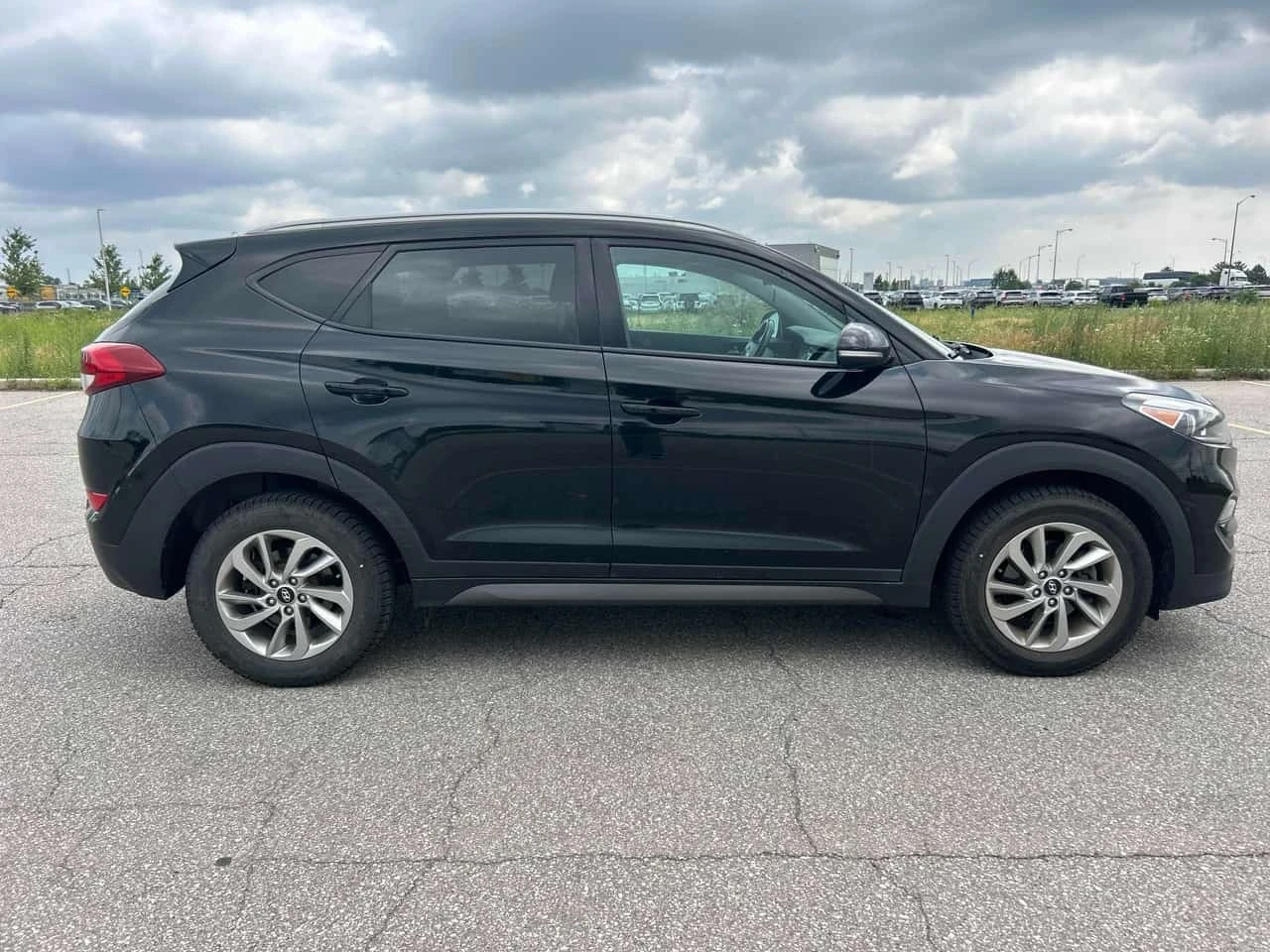 Hyundai Tucson * Premium * АВТОКРЕДИТ * , снимка 4 - Автомобили и джипове - 56193362