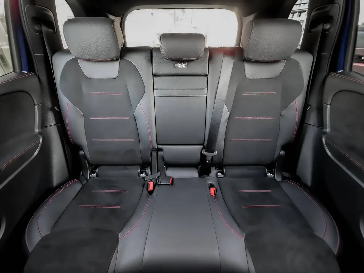 Mercedes-Benz GLB 250 250 | Safety Certified All Wheel Drive | Mobile.bg � ����������� 12
