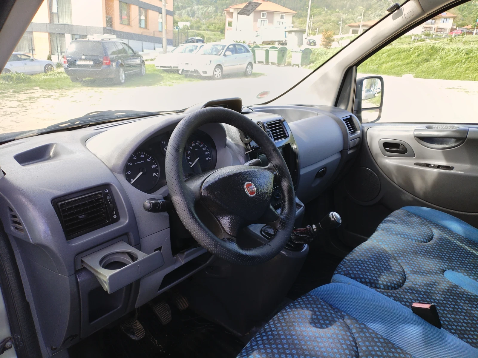 Fiat Scudo 1.6 HDI 90HP FACELIFT Navi Камера 3 места, снимка 11 - Бусове и автобуси - 54542091