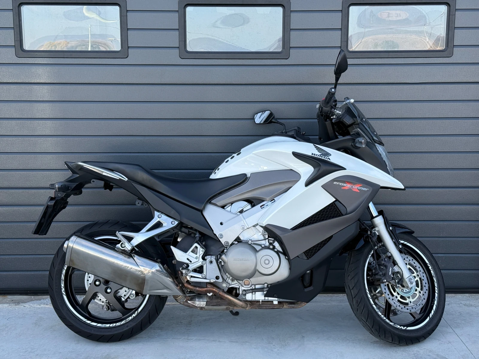 Honda Crossrunner VFR800X CrossRunner, * 33 000км* Нови Гуми!