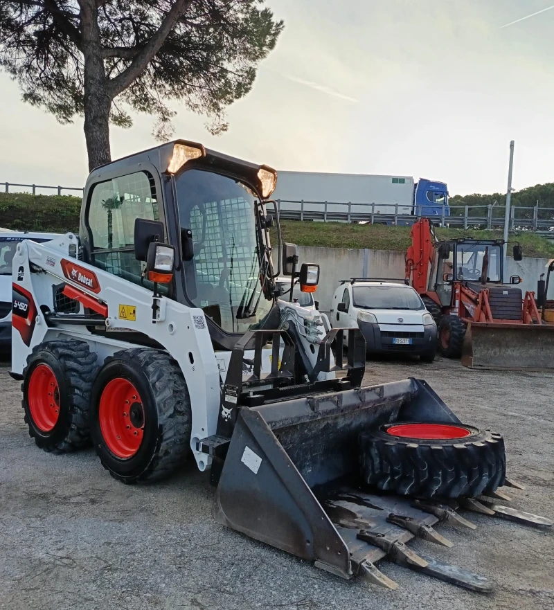 Мини челни товарачи Bobcat S460-79ЧАСА-УНИКАТ
