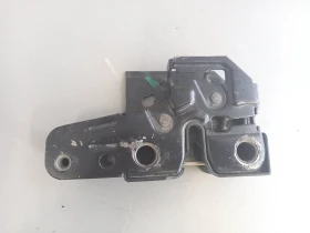 Ключалка,брава преден капак Фолксваген Поло (1)