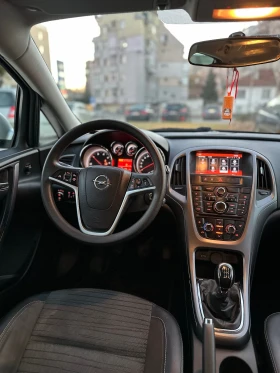 Opel Astra - 12200 лв. - 17116682 | Car24.bg