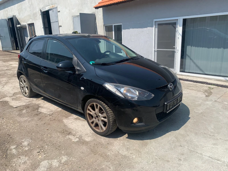 Mazda 2 1.5i 103кс., снимка 2 - Автомобили и джипове - 37516356