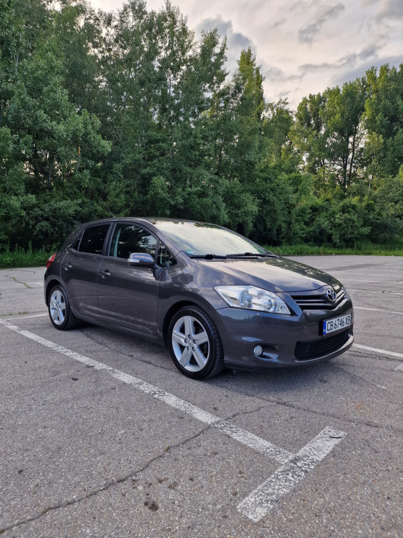 Toyota Auris 1.6 16v valvematic facelift, снимка 1 - Автомобили и джипове - 46079369