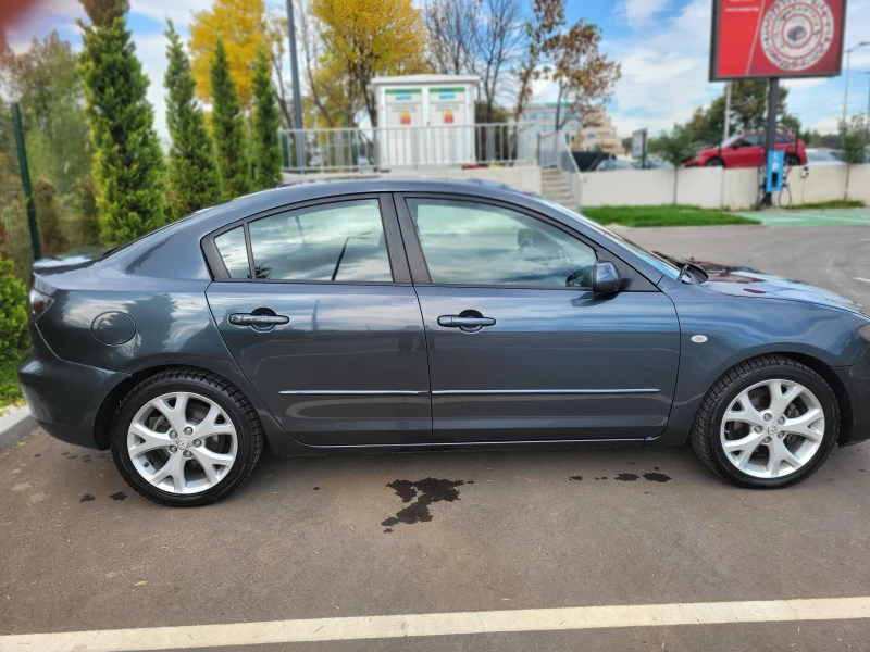 Mazda 3, снимка 4 - Автомобили и джипове - 47804667