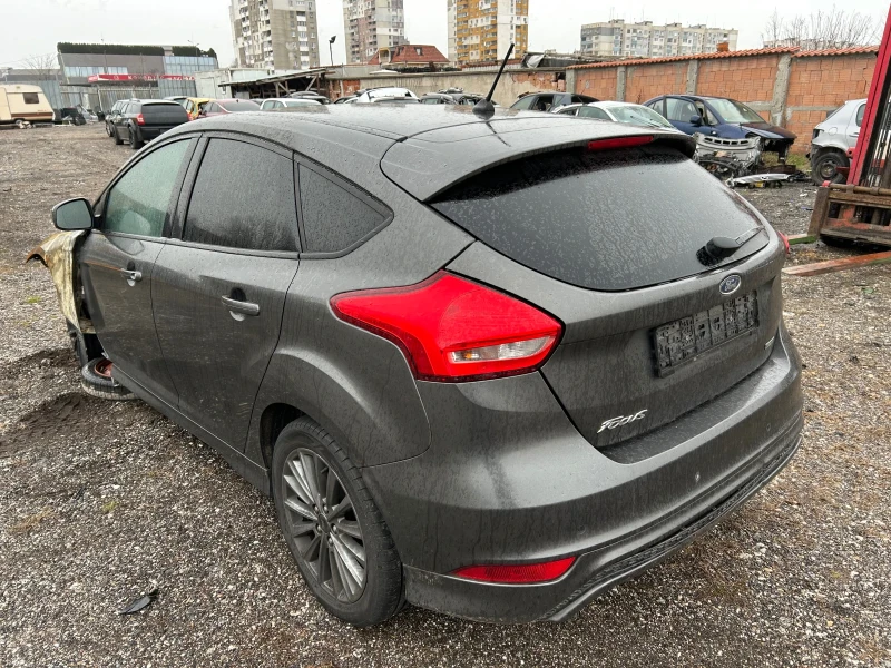 Ford Focus 1.0 eco boost 125 кс 6ск ST line, снимка 2 - Автомобили и джипове - 48346183