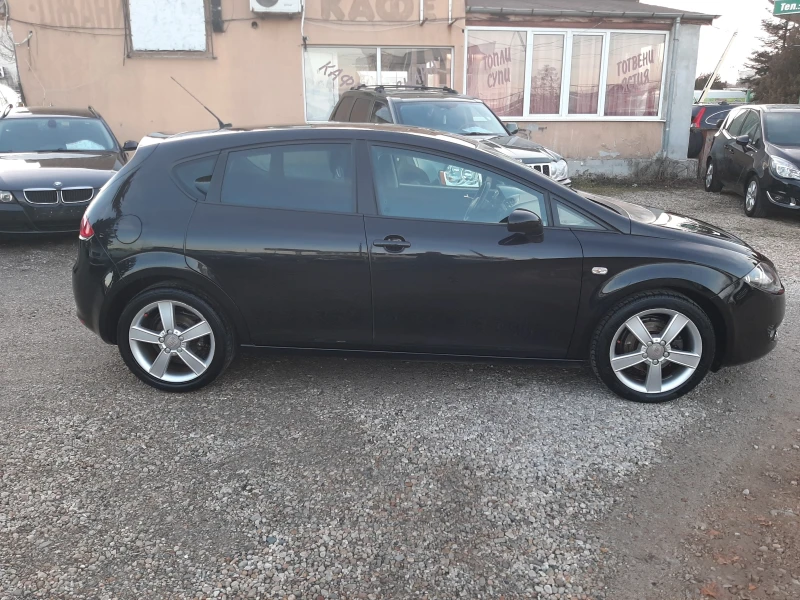 Seat Leon 1.6i, снимка 3 - Автомобили и джипове - 48396259