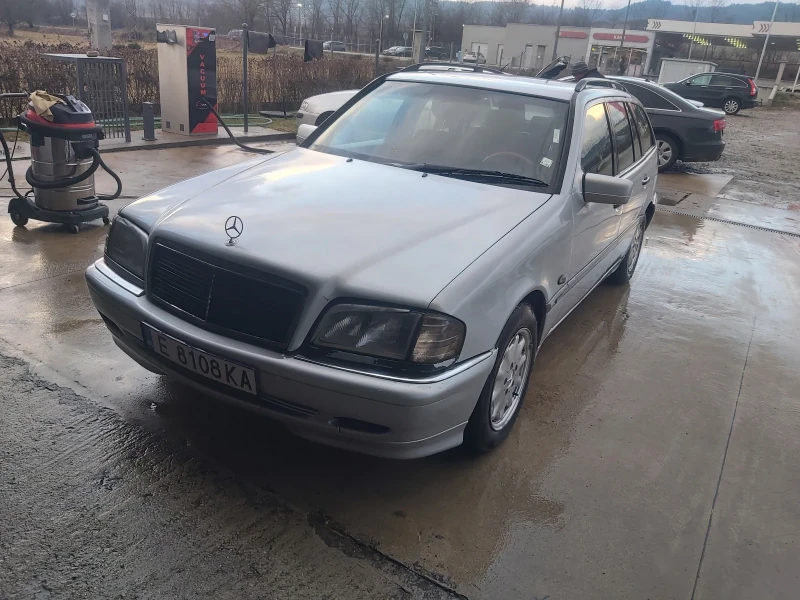 Mercedes-Benz C 220, снимка 1 - Автомобили и джипове - 48537775