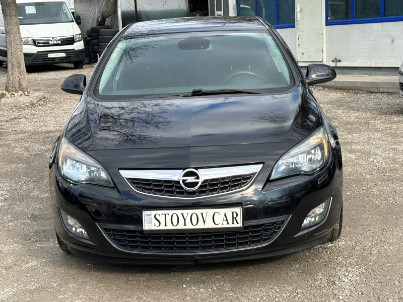 Opel Astra 2.0 CDTI, снимка 2 - Автомобили и джипове - 48627778