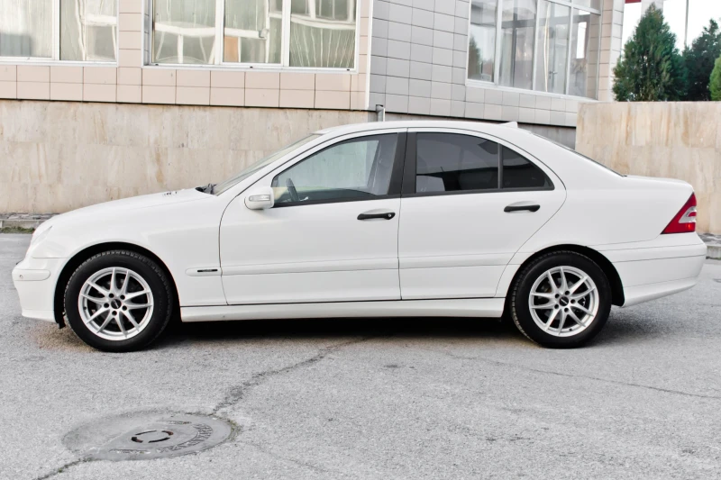 Mercedes-Benz C 220 2.2 CDI AVTOMAT, снимка 6 - Автомобили и джипове - 49119949