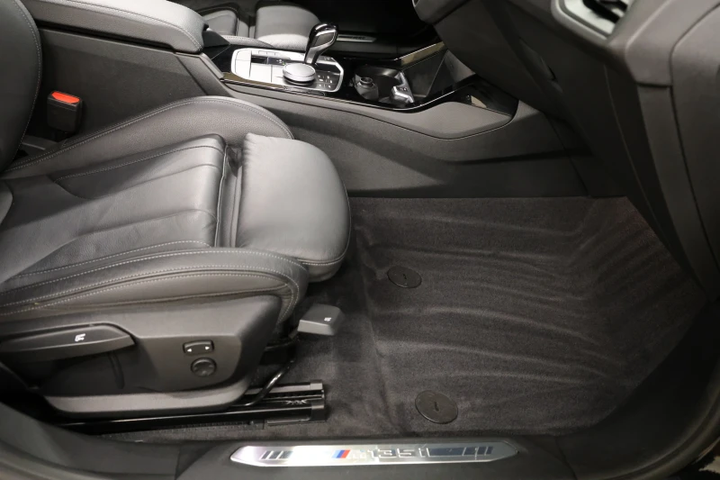 BMW 135 M135i xDrive Sportautomatic M sport Paket, снимка 11 - Автомобили и джипове - 51586821