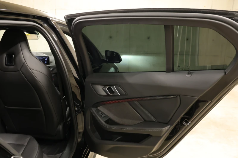 BMW 135 M135i xDrive Sportautomatic M sport Paket, снимка 16 - Автомобили и джипове - 51586821