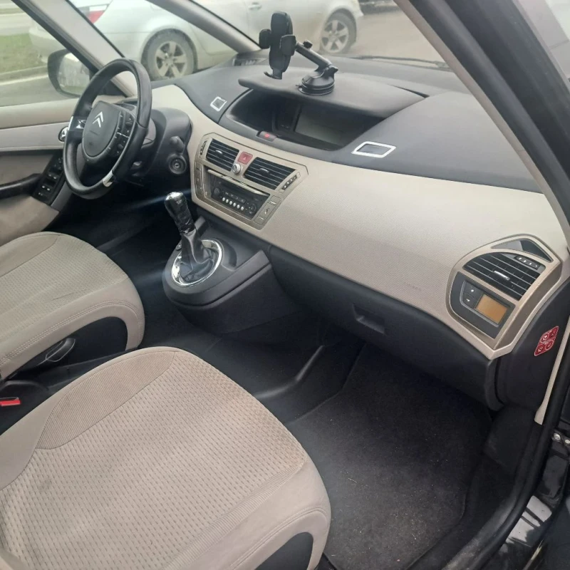 Citroen C4 Picasso Газ бензин , снимка 7 - Автомобили и джипове - 52662716