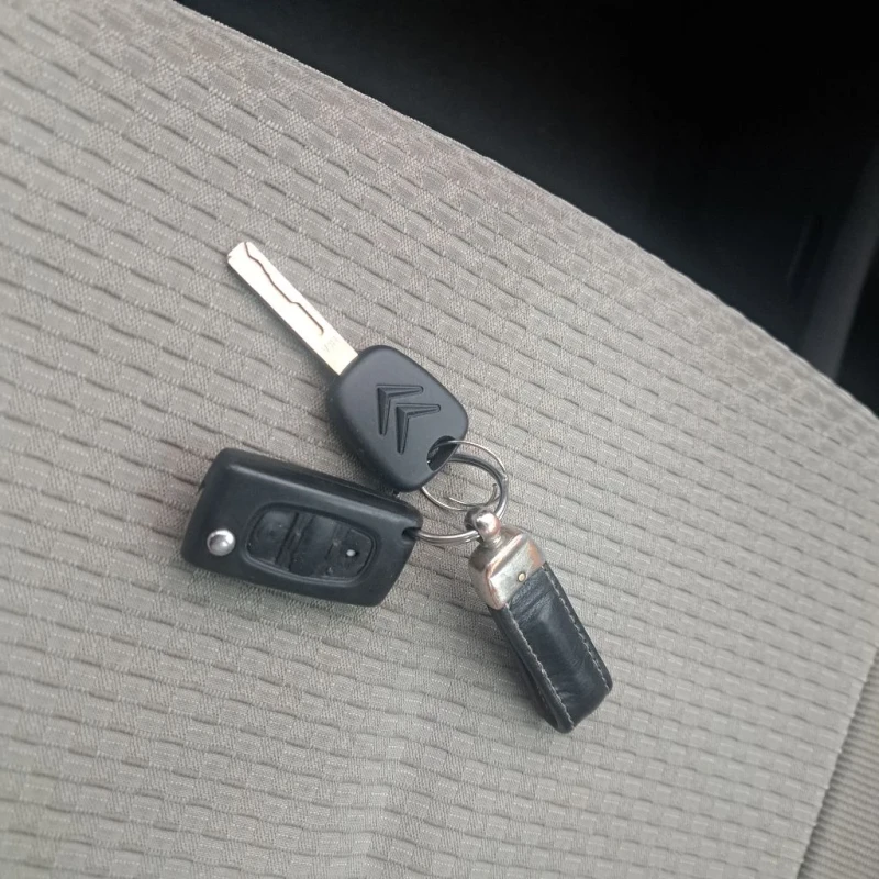 Citroen C4 Picasso Газ бензин , снимка 17 - Автомобили и джипове - 52662716