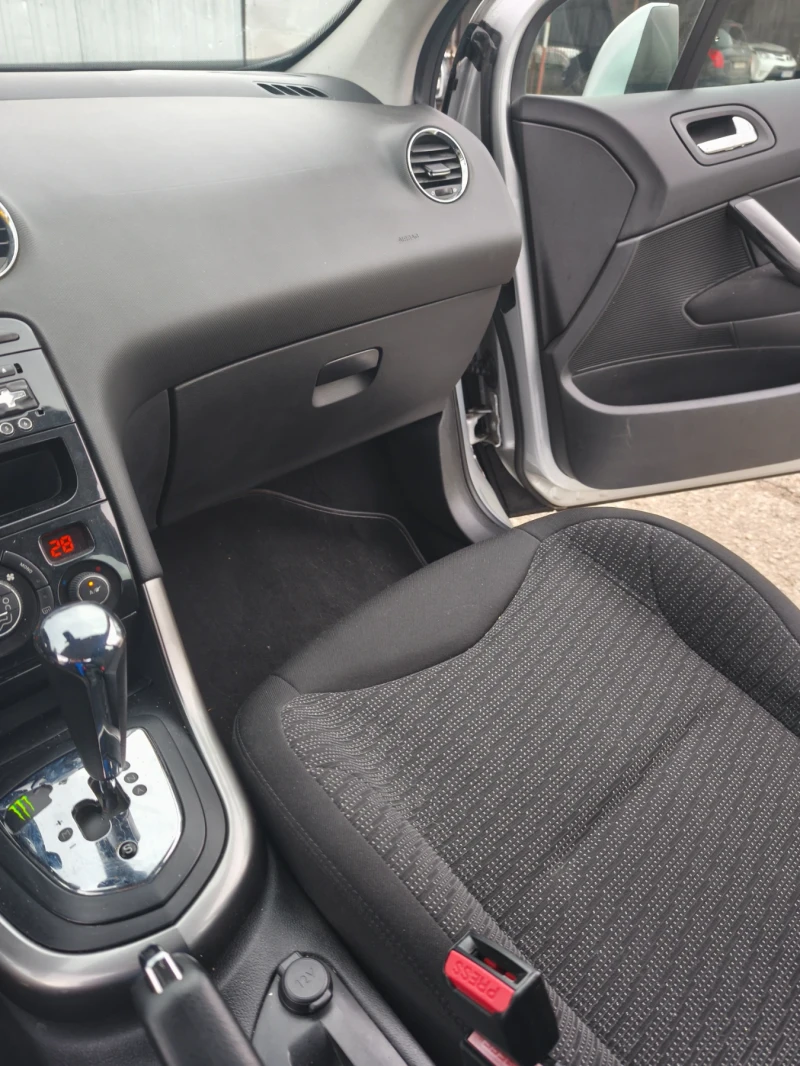 Peugeot 308, снимка 13 - Автомобили и джипове - 52735471