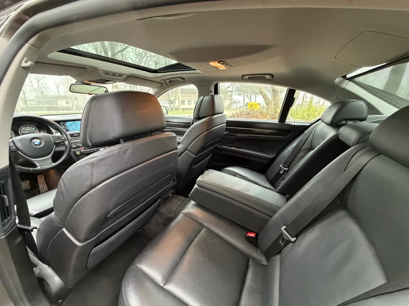 BMW 740, снимка 14 - Автомобили и джипове - 52878598