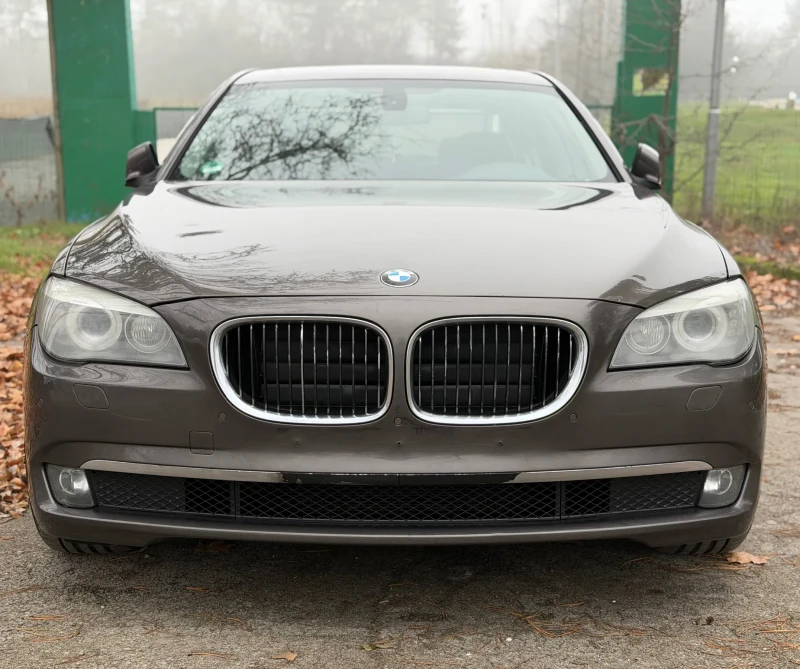BMW 740, снимка 2 - Автомобили и джипове - 52878598