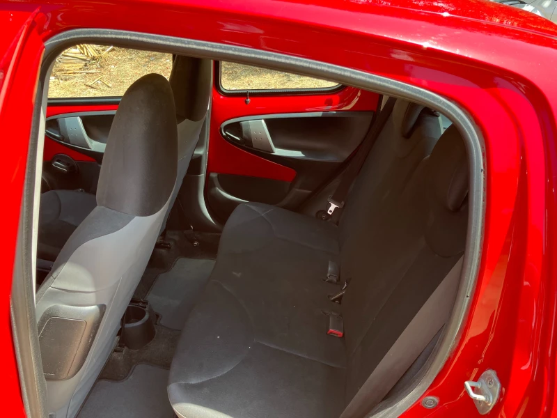 Toyota Aygo, снимка 10 - Автомобили и джипове - 53231389