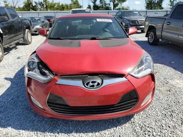 Hyundai Veloster  1.6L 4 Front-wheel Drive - изображение 8