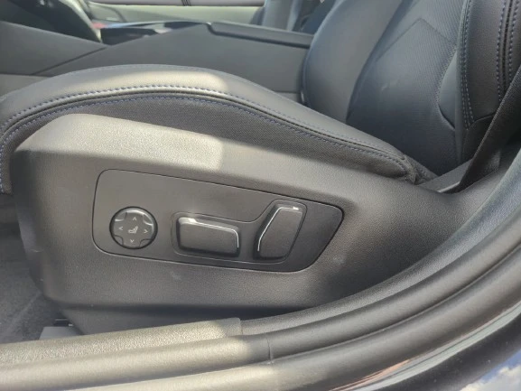 BMW 530 e = NEW = M-Sport �������� | Mobile.bg � ����������� 7
