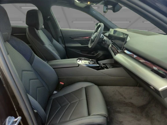 BMW 530 e = NEW = M-Sport �������� | Mobile.bg � ����������� 12