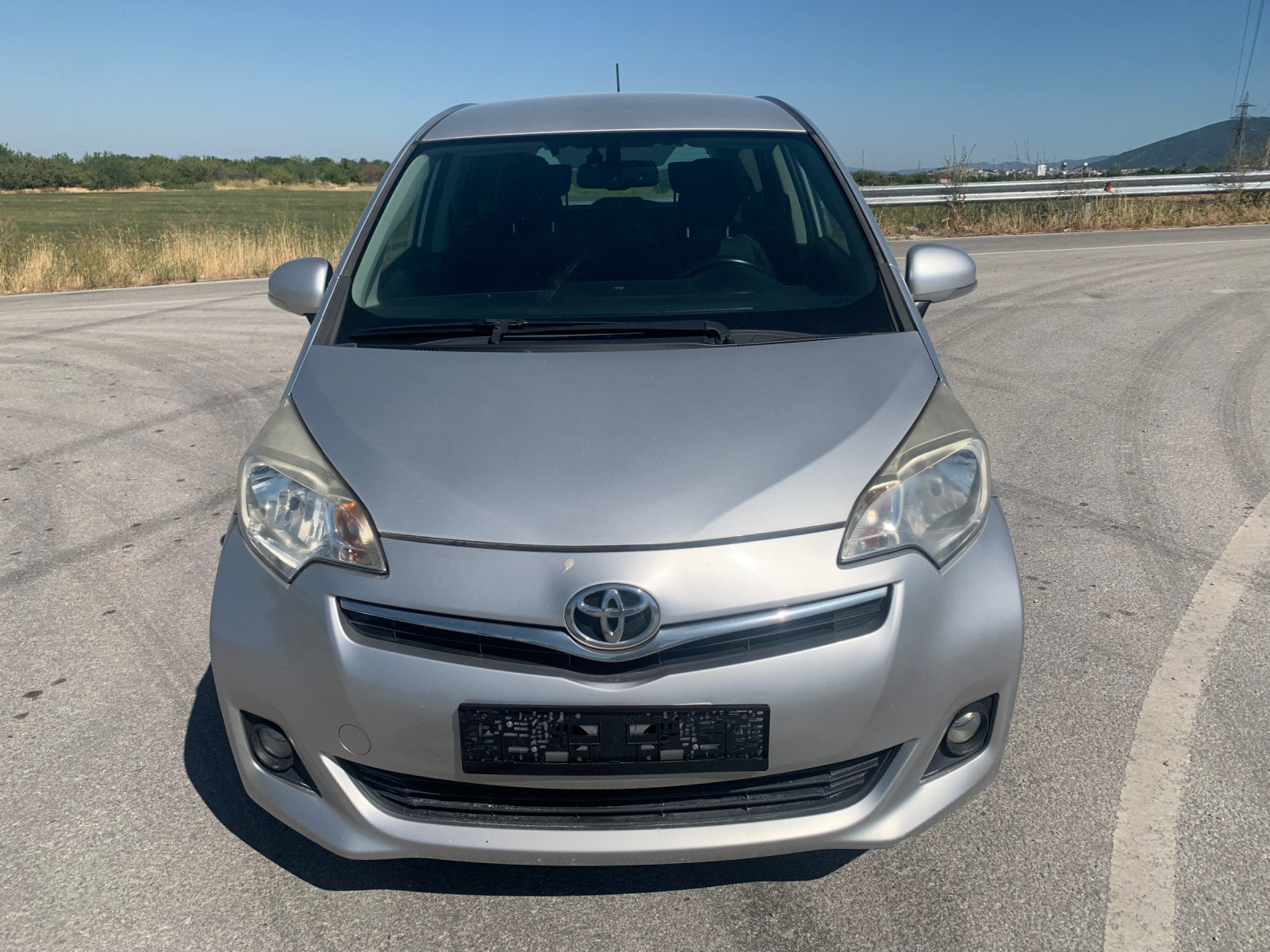 Toyota Verso S 1.4i - изображение 3