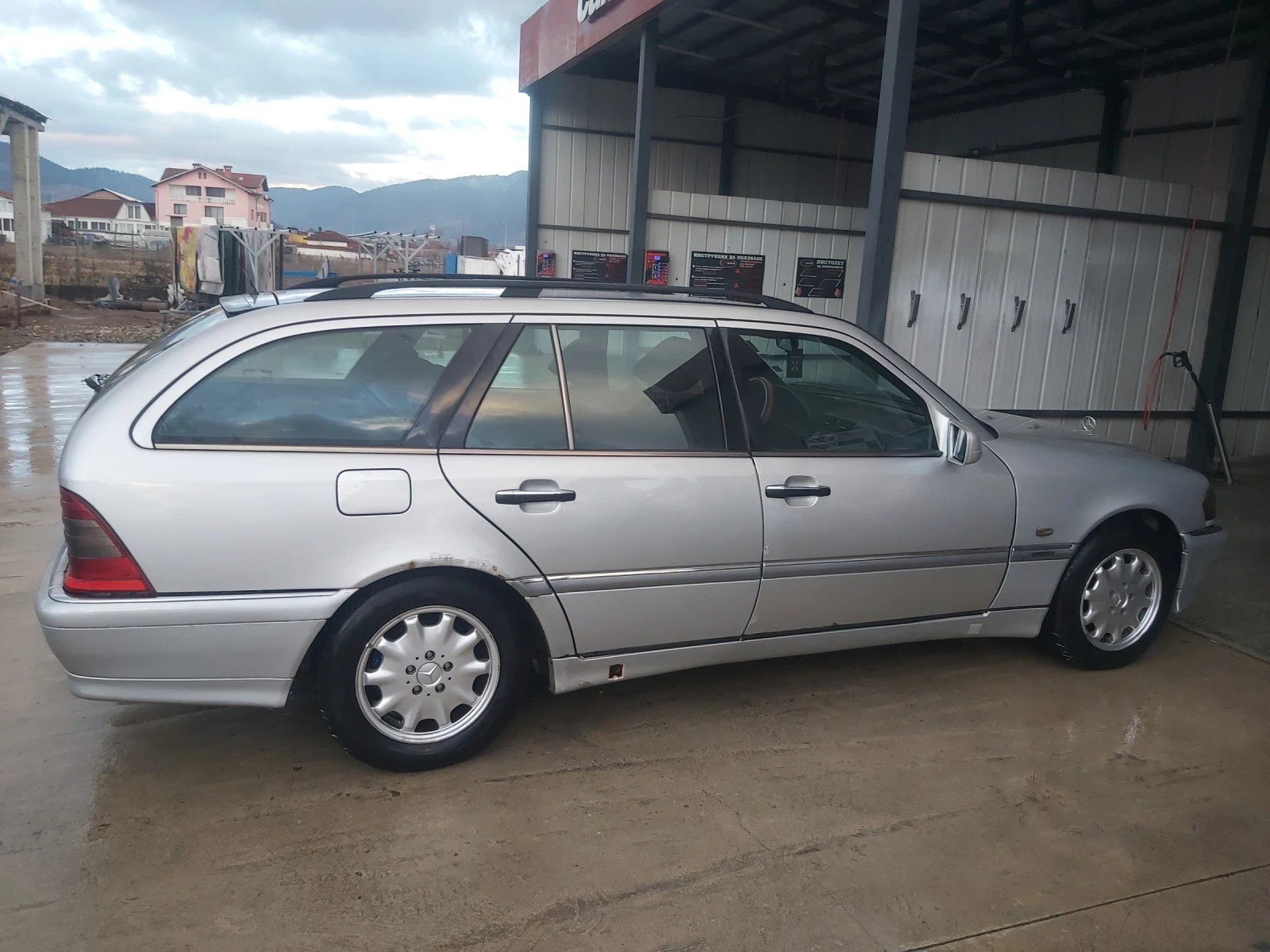 Mercedes-Benz C 220  - изображение 5