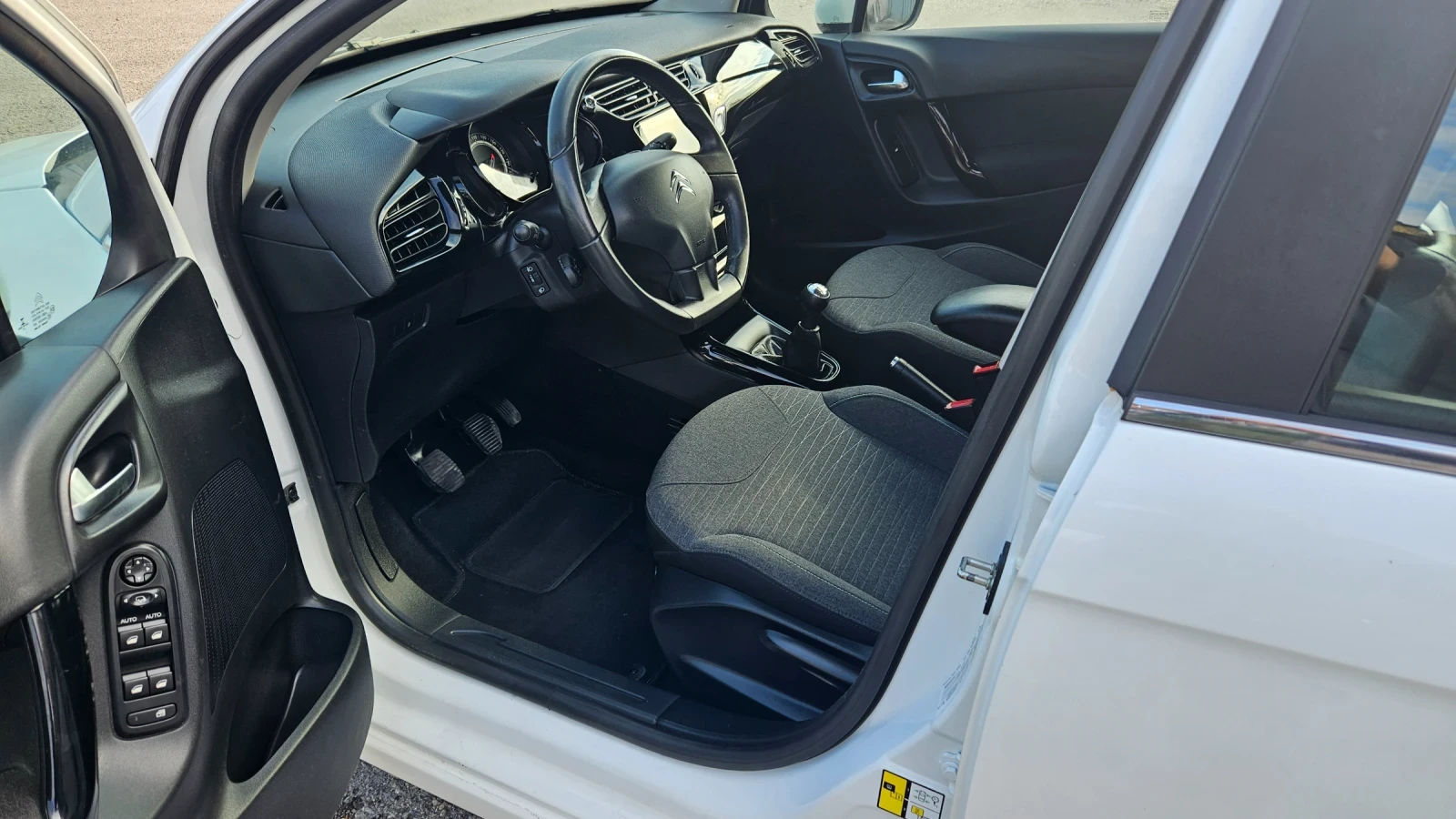 Citroen C3 1.0i FACELIFT 75000км. EVRO-6 - изображение 9