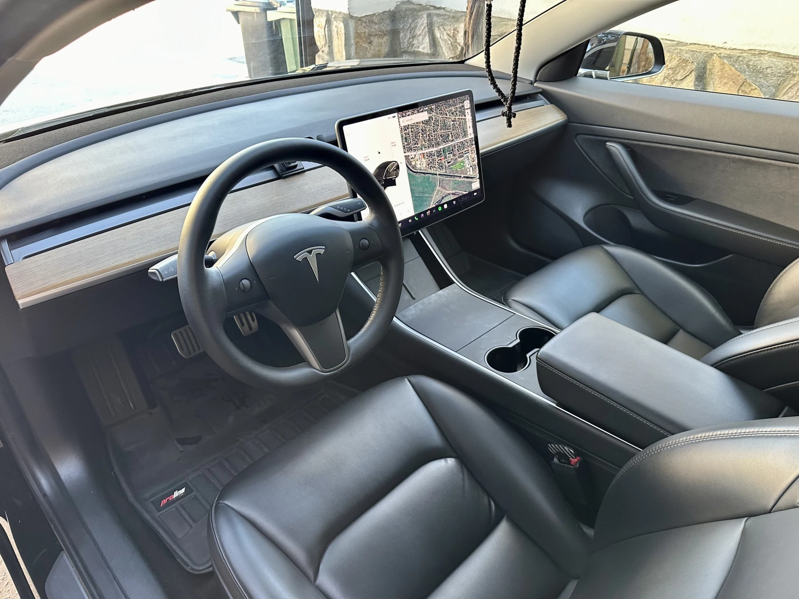 Tesla Model 3 SR + LFP   | Mobile.bg   12