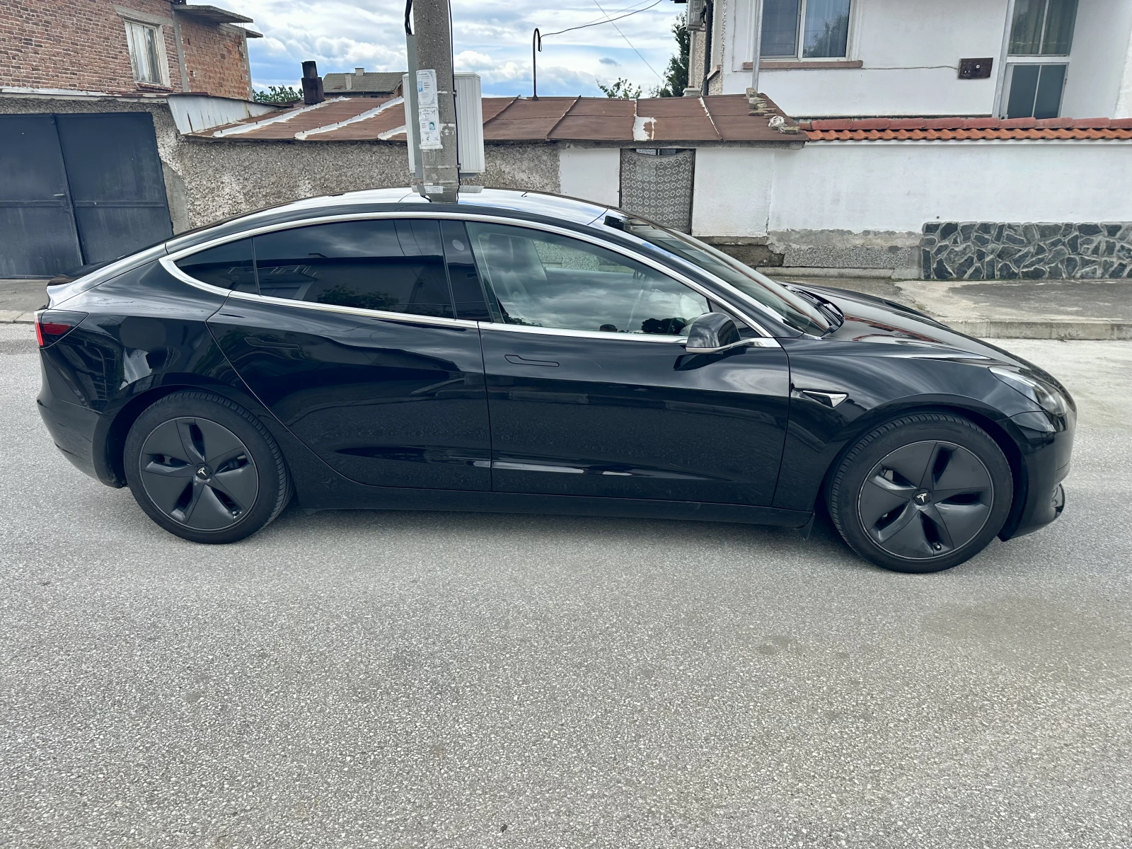 Tesla Model 3 SR + LFP в Гаранция - изображение 3
